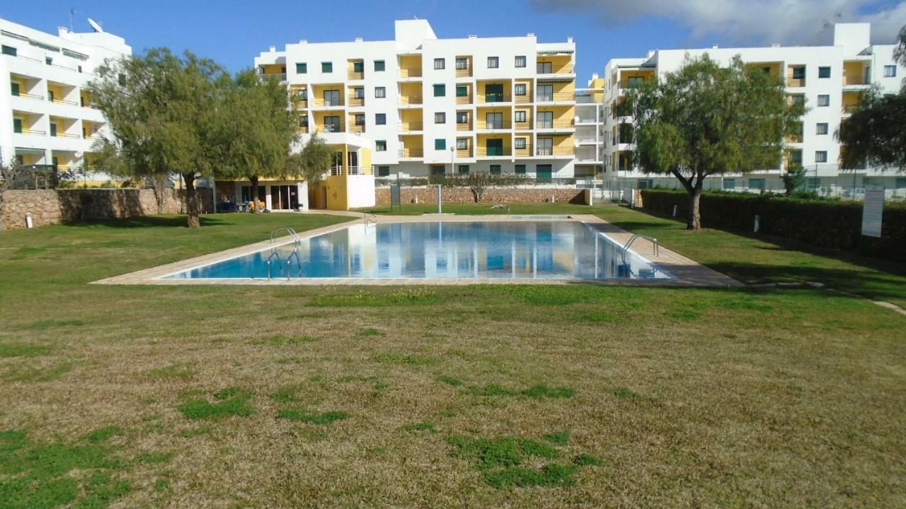 Apartamento Urb. Vila Nova, Lote 5 Armação de Pêra Exterior foto